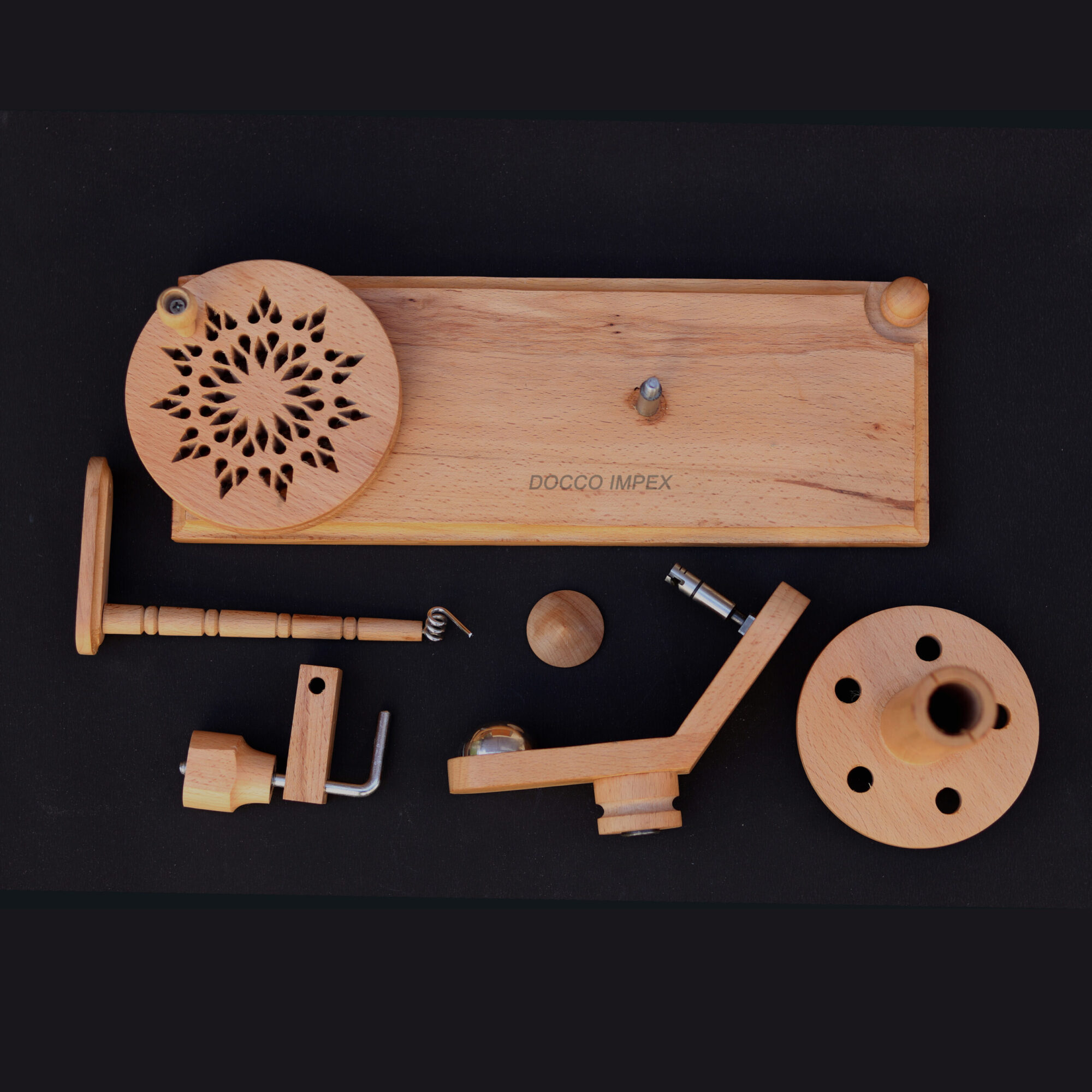 Traditional Wooden Handcrafted Ball Winder ( Beachwood ) - Image 5